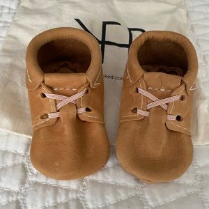 Freshly Picked size 1 Tan Leather Oxford Style Baby Shoe excellent condition